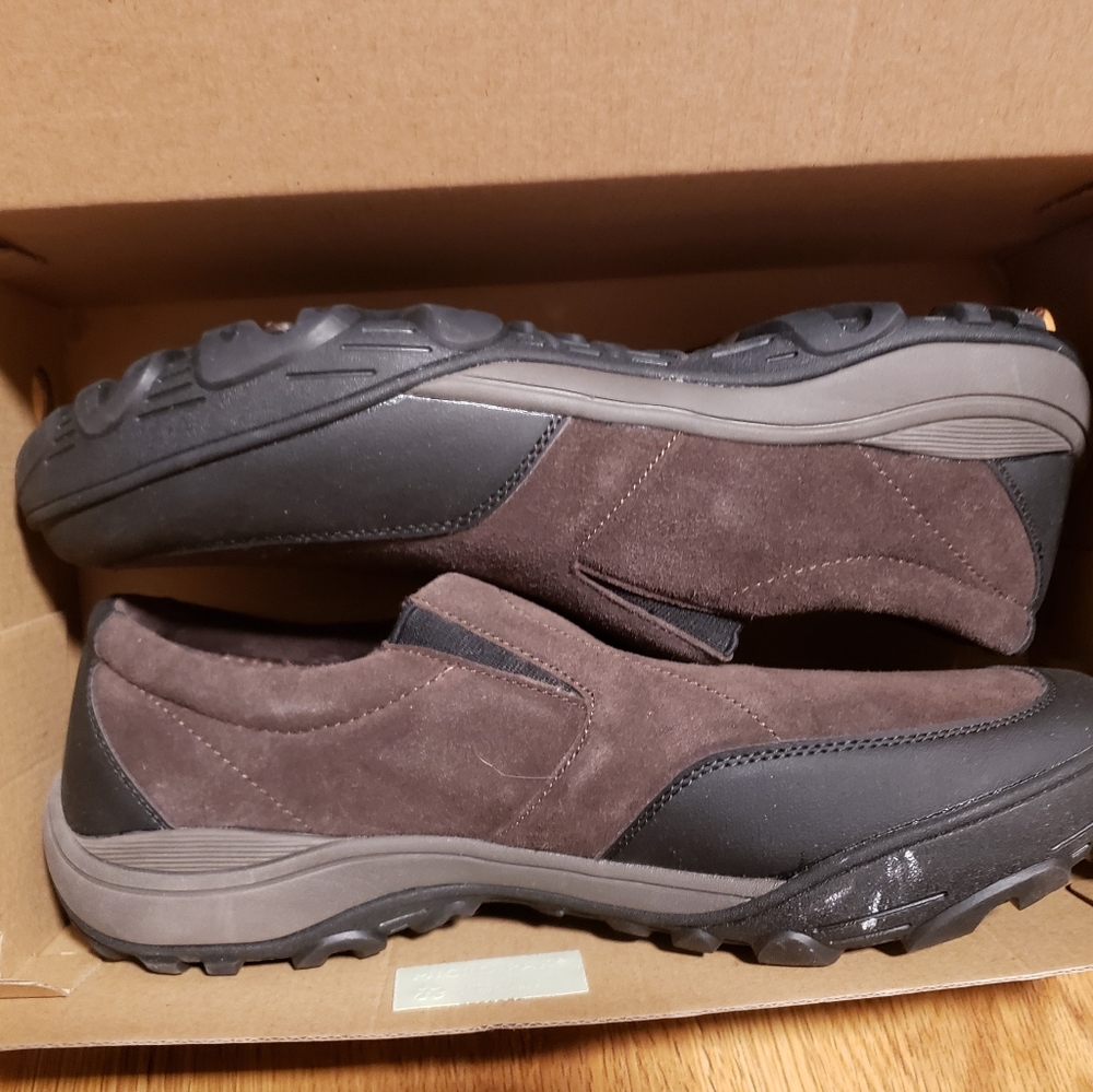 Shoes - Picture 6 of 15
